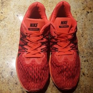 Nike Air Zoom Winflo 5 Running Shoes